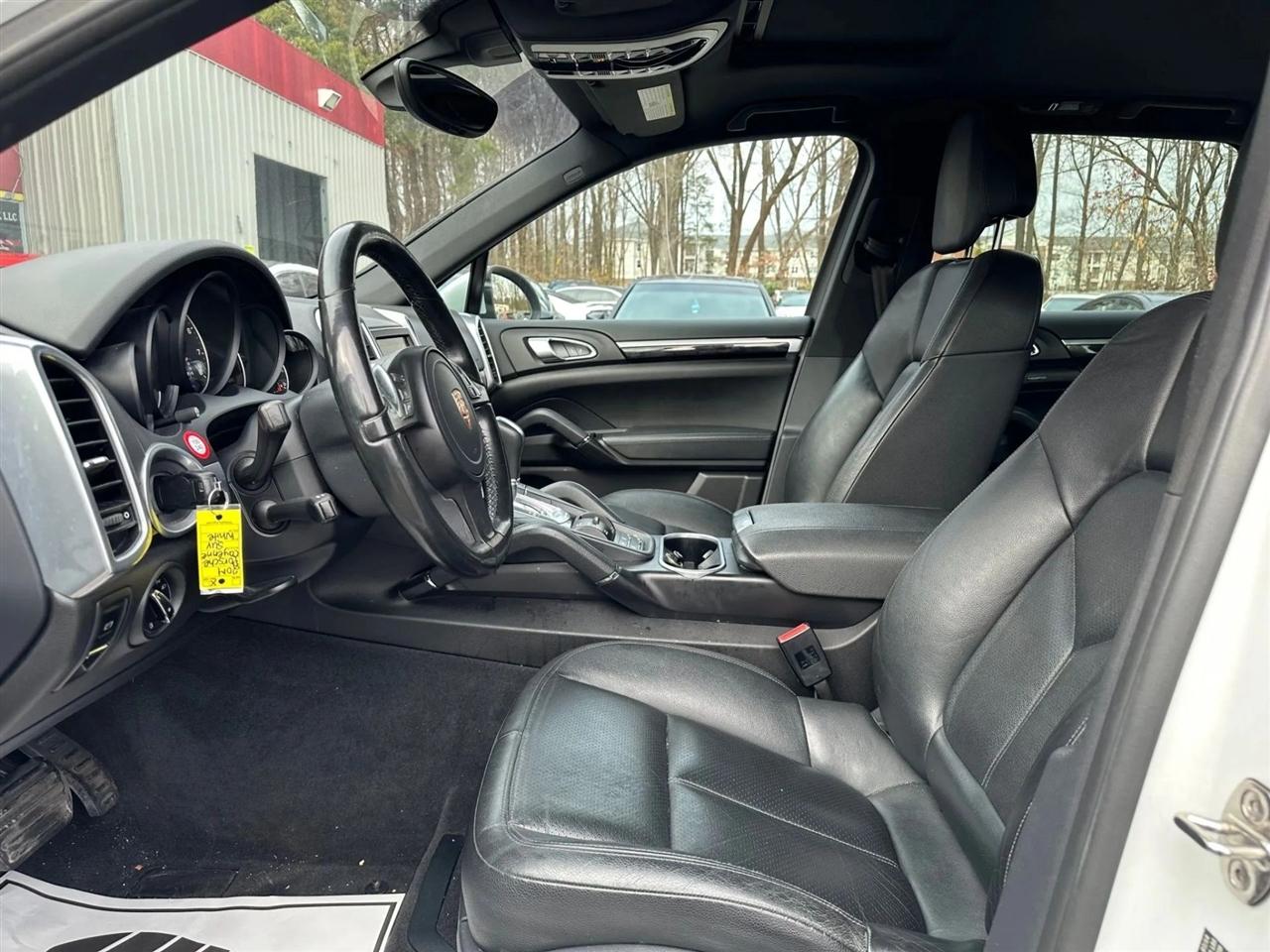 Porsche Cayenne Base 2014