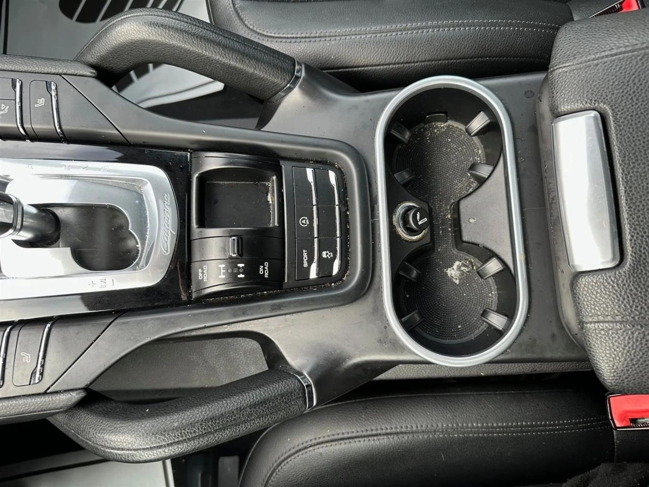 Porsche Cayenne Base 2014