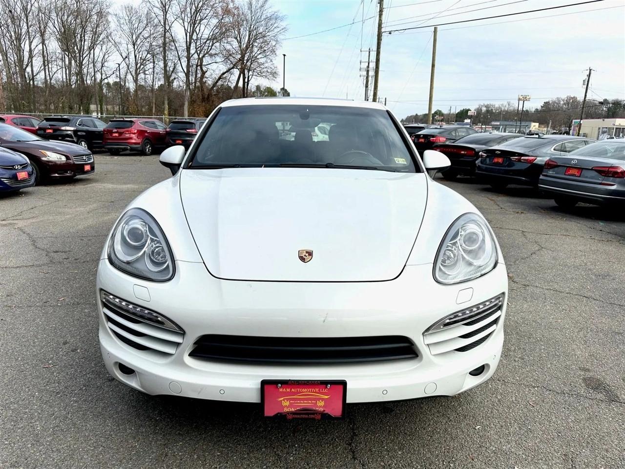 Porsche Cayenne Base 2014