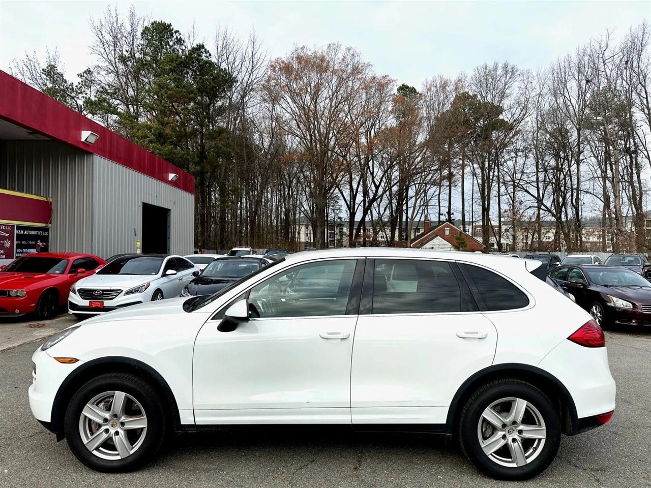 Porsche Cayenne Base 2014