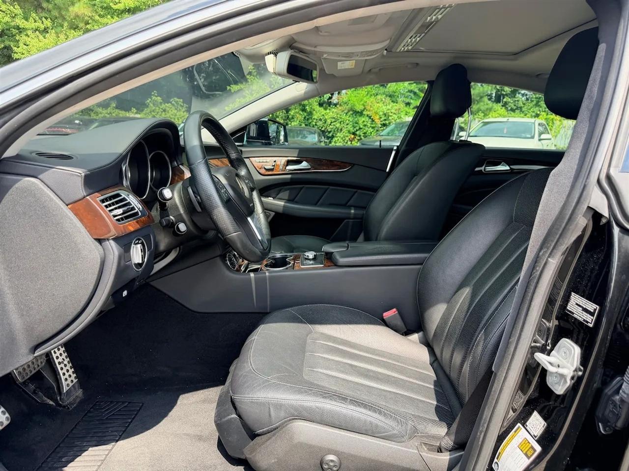Mercedes-Benz CLS-Class CLS550 4MATIC 2014