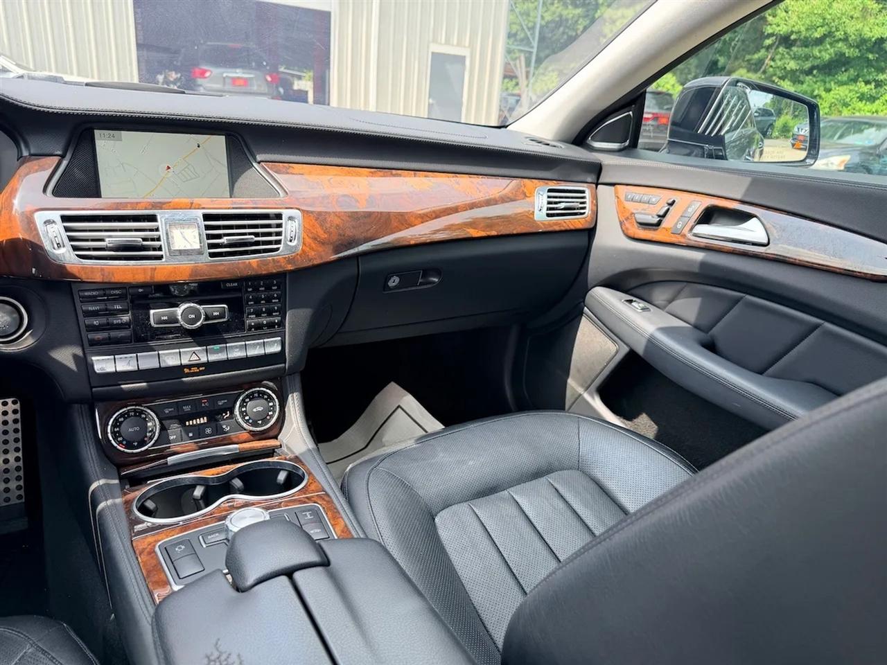Mercedes-Benz CLS-Class CLS550 4MATIC 2014