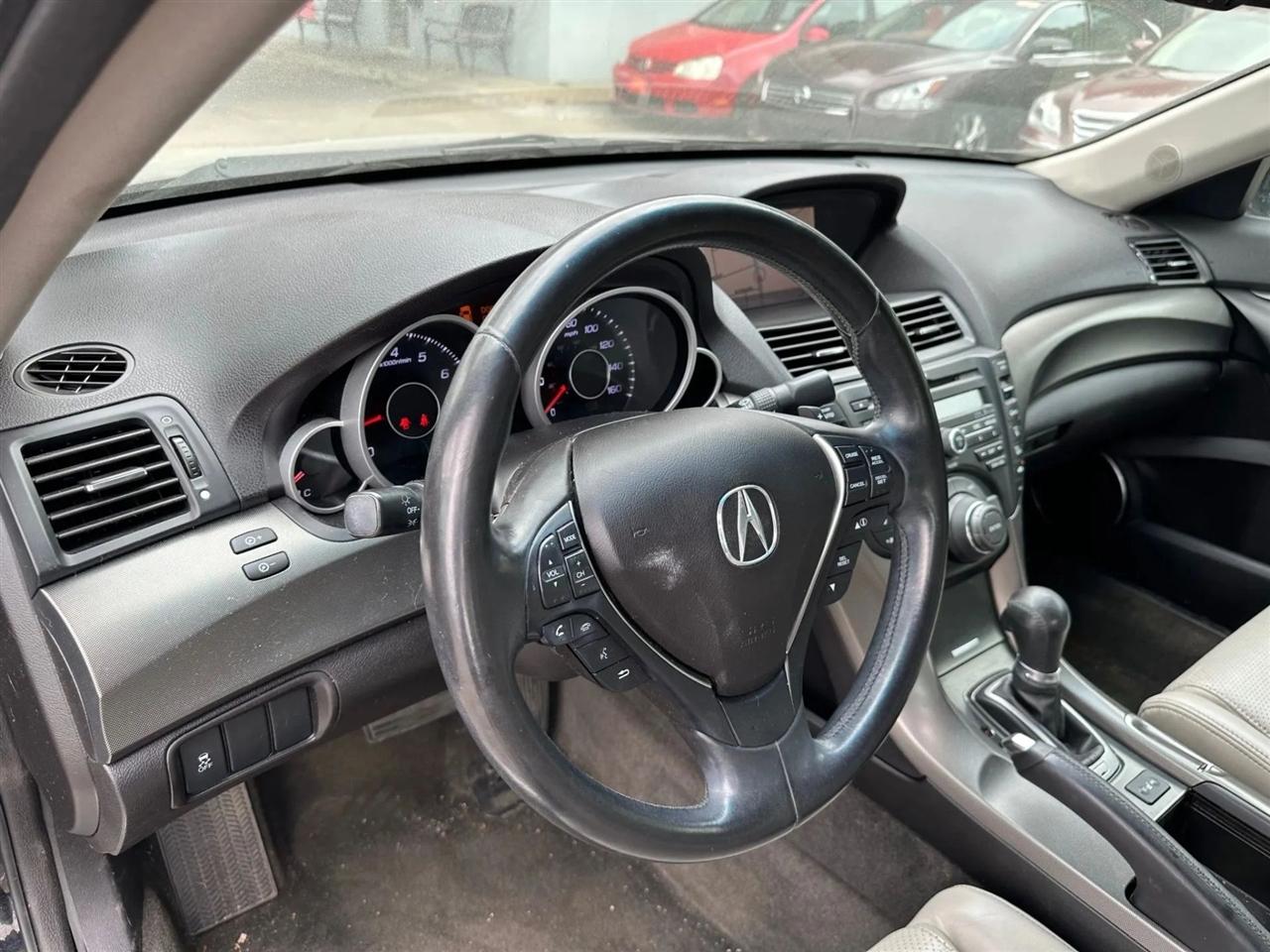 Acura TL 6-Speed AT with Tech Package and 18-In. WP 2012