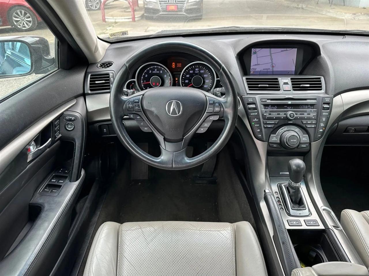 Acura TL 6-Speed AT with Tech Package and 18-In. WP 2012