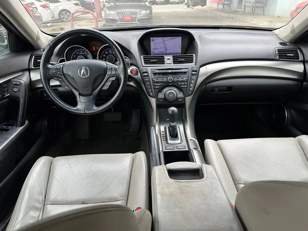 Acura TL 6-Speed AT with Tech Package and 18-In. WP 2012