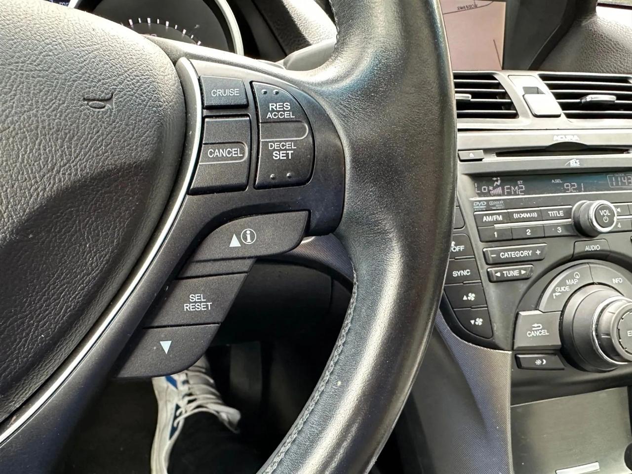 Acura TL 6-Speed AT with Tech Package and 18-In. WP 2012