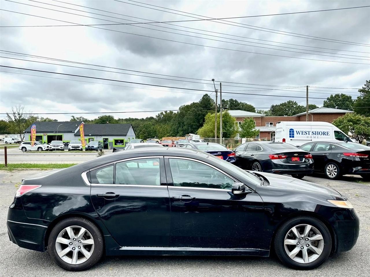 Acura TL 6-Speed AT with Tech Package and 18-In. WP 2012