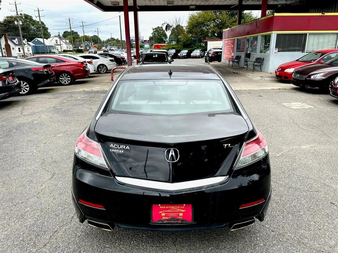 Acura TL 6-Speed AT with Tech Package and 18-In. WP 2012