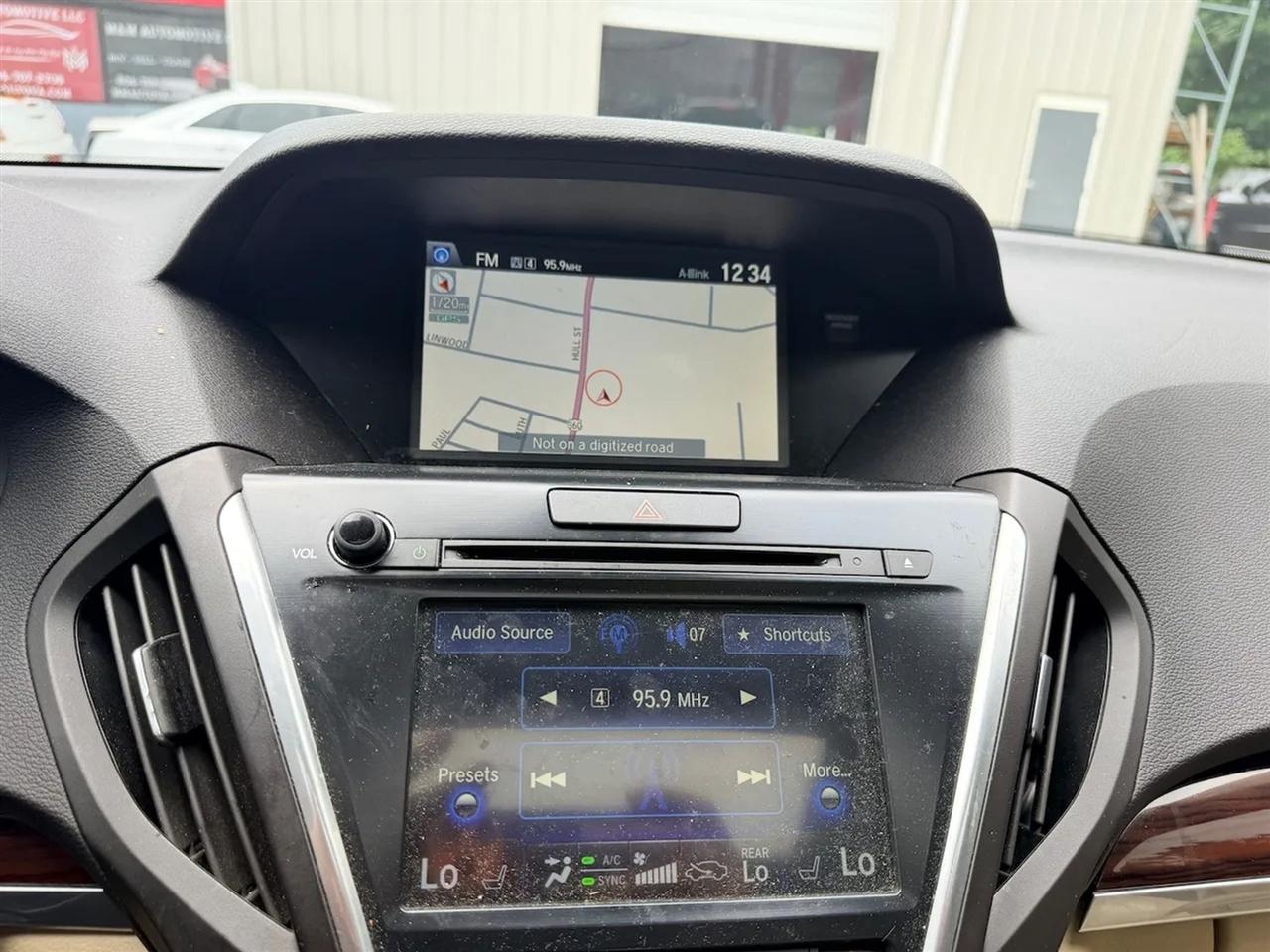 Acura MDX 6-Spd AT w/Tech Package 2014