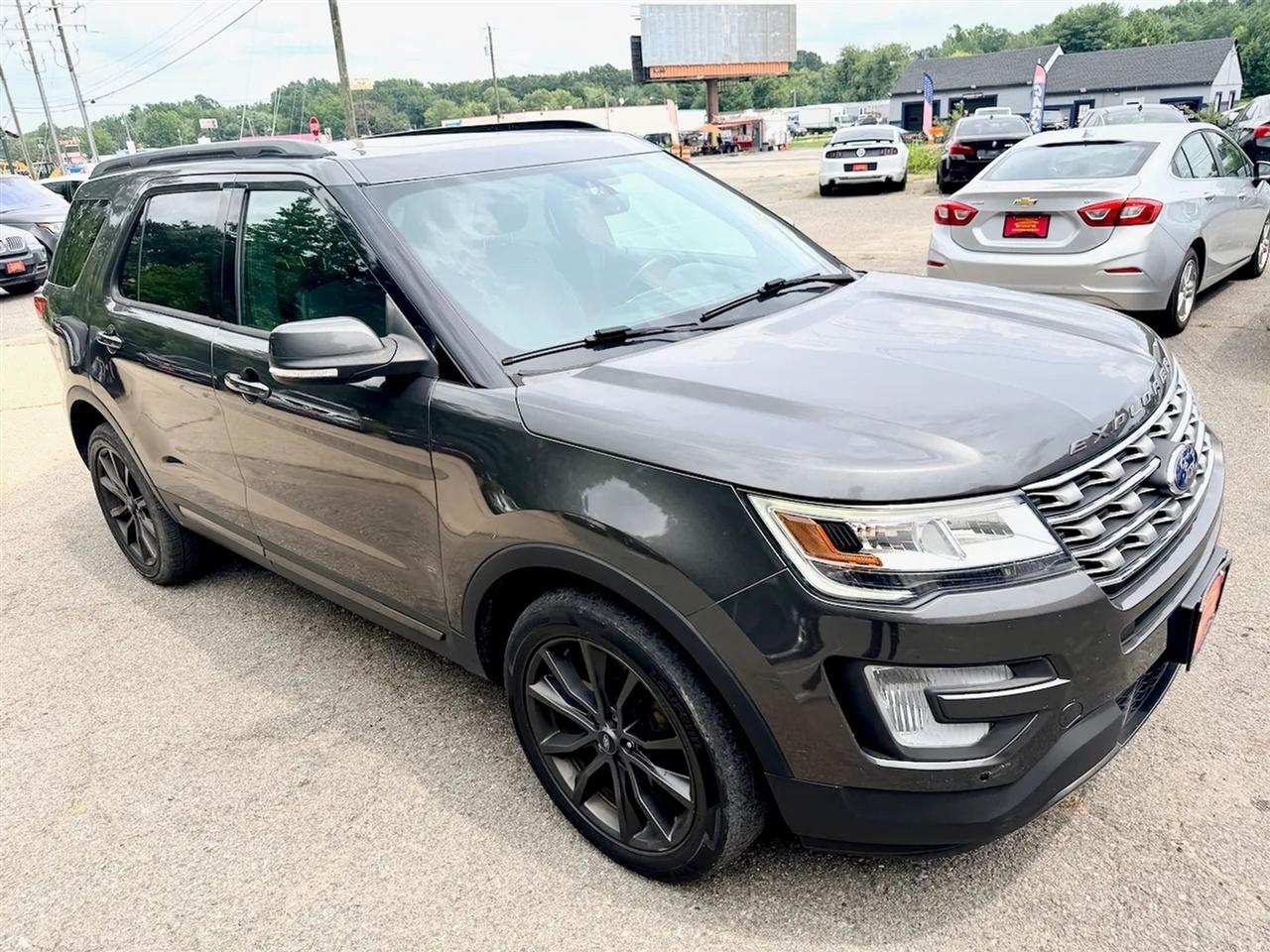 Ford Explorer XLT 4WD 2017