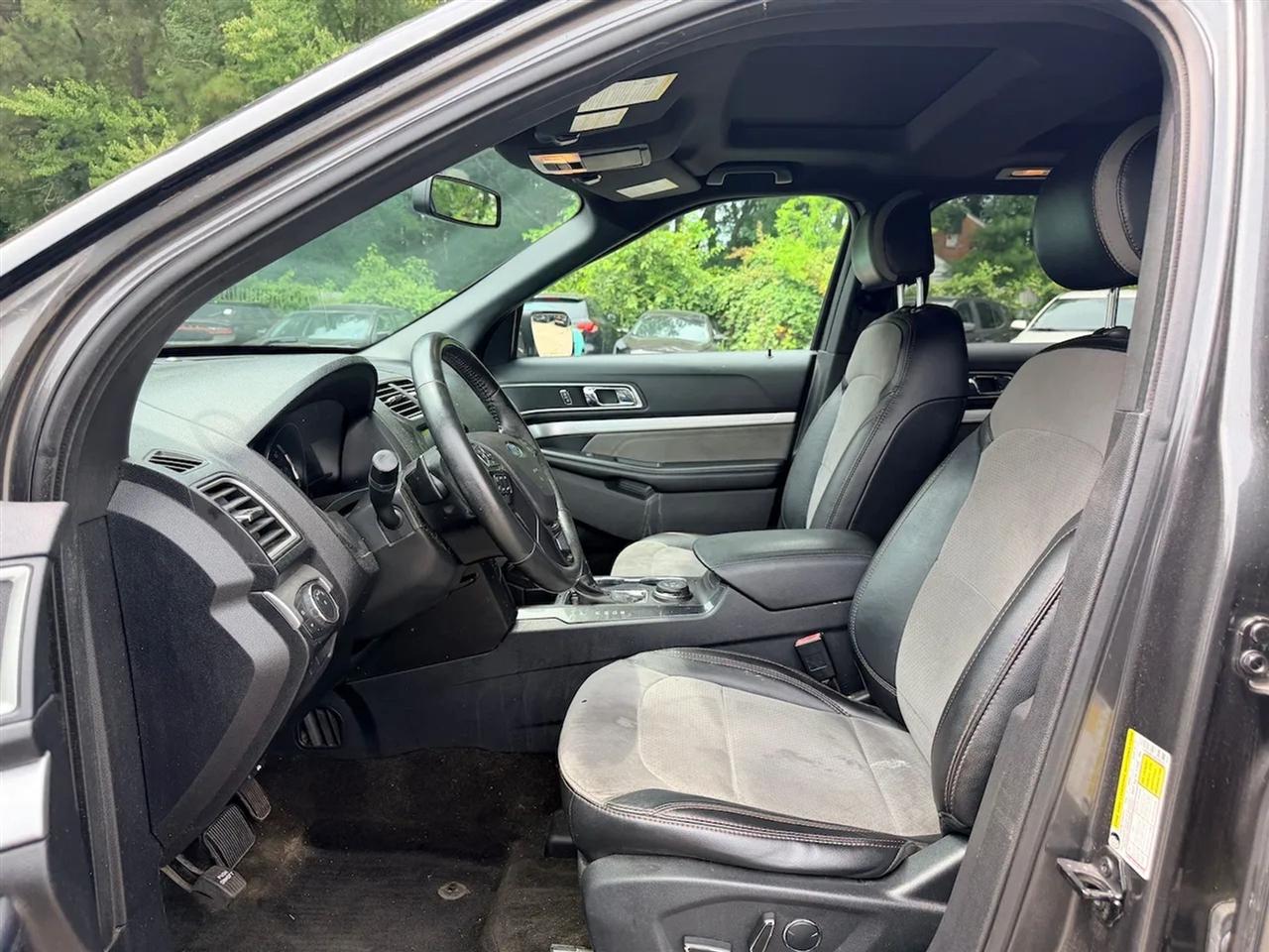 Ford Explorer XLT 4WD 2017