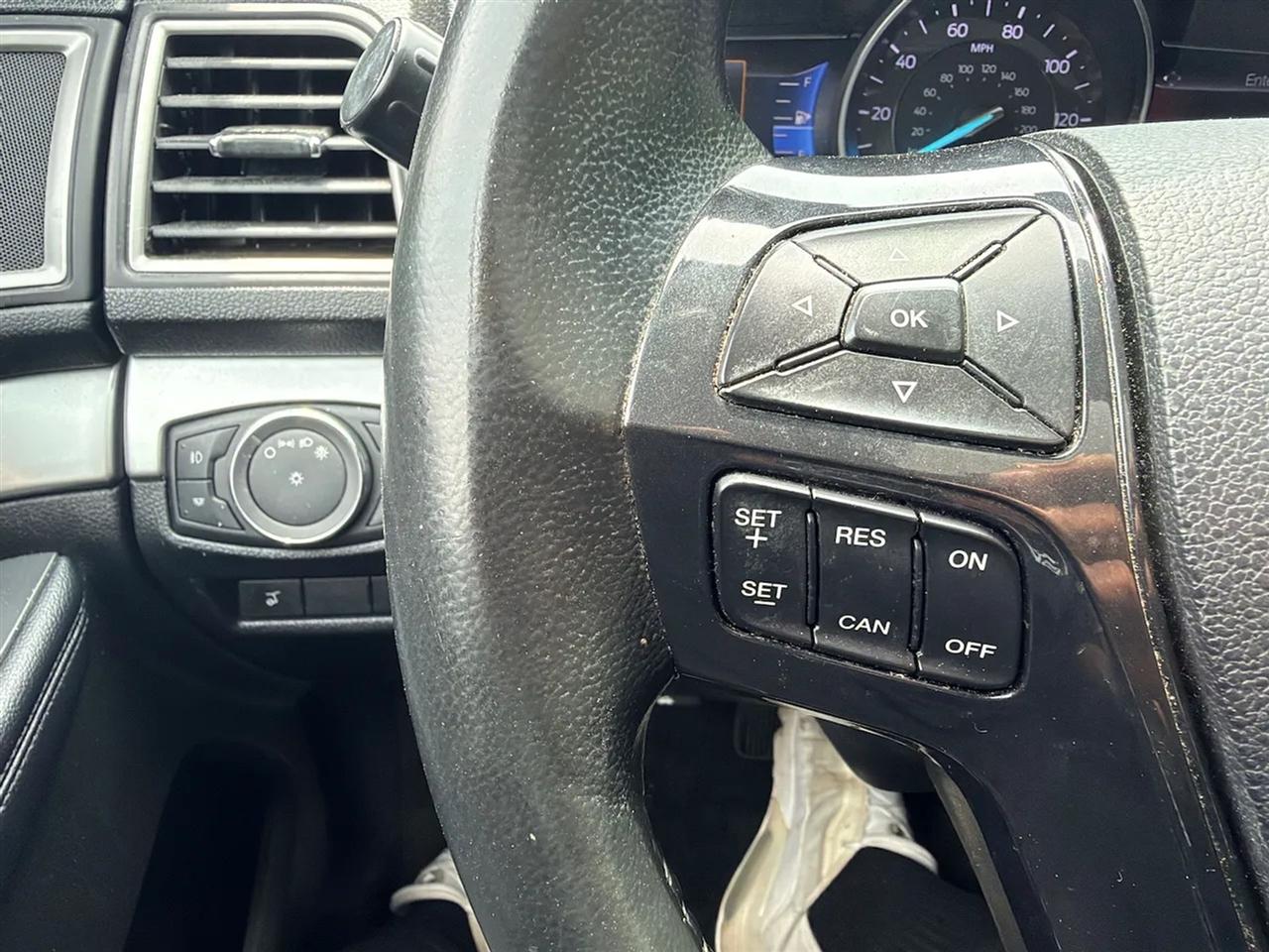 Ford Explorer XLT 4WD 2017