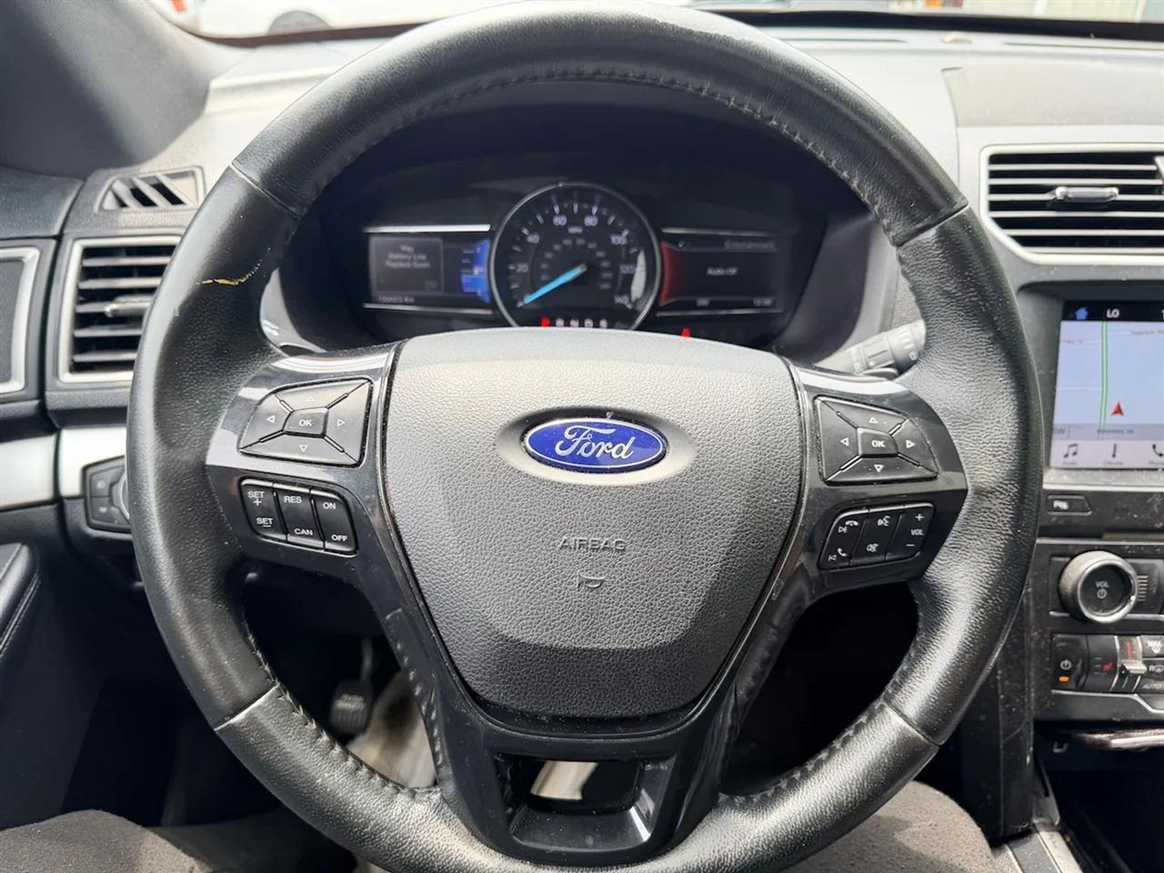 Ford Explorer XLT 4WD 2017
