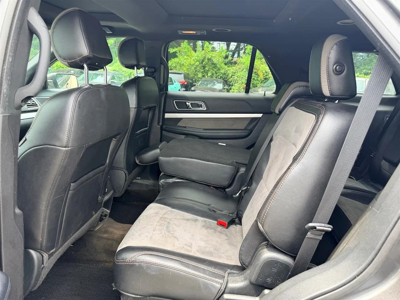 Ford Explorer XLT 4WD 2017