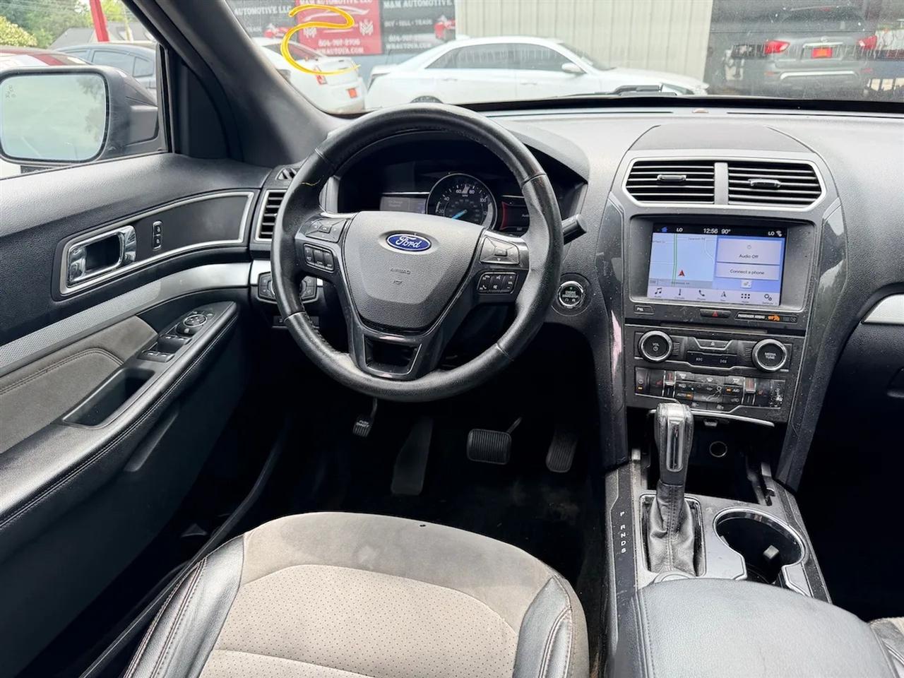 Ford Explorer XLT 4WD 2017
