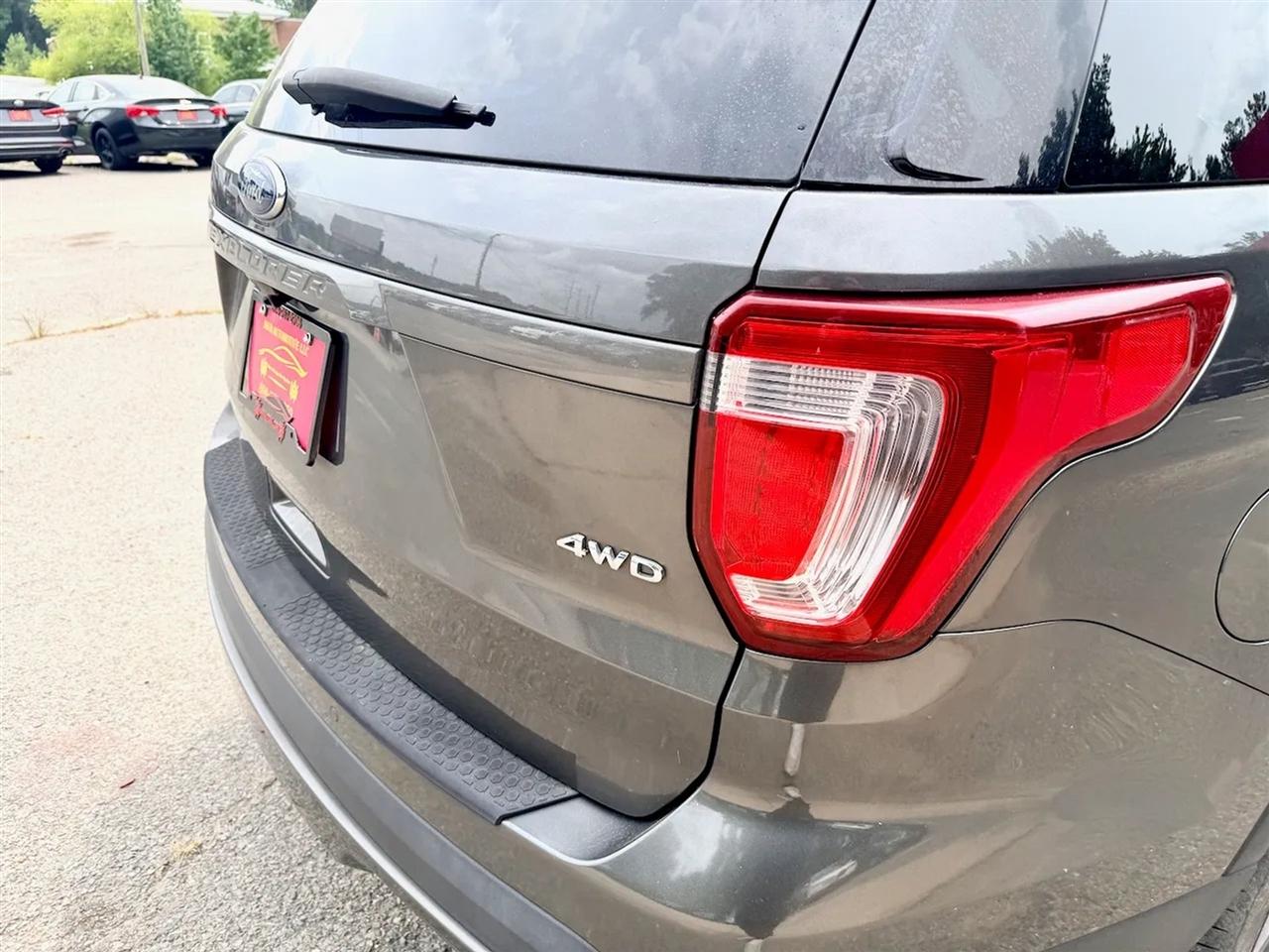 Ford Explorer XLT 4WD 2017