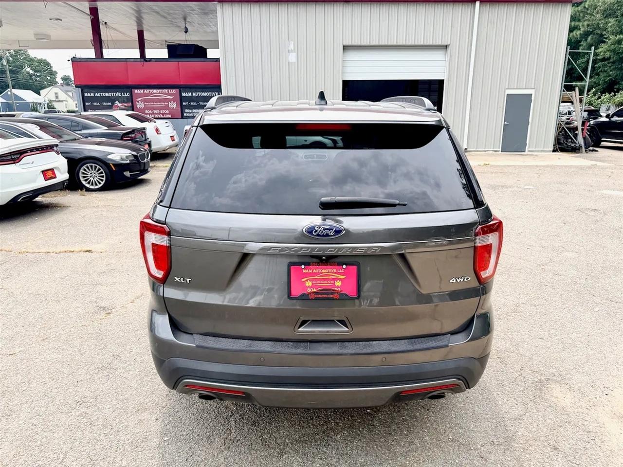 Ford Explorer XLT 4WD 2017