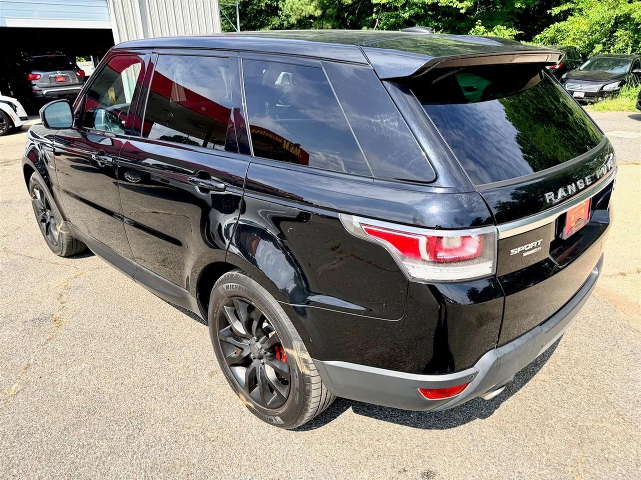 Land Rover Range Rover Sport 3.0L V6 Supercharged SE 2014
