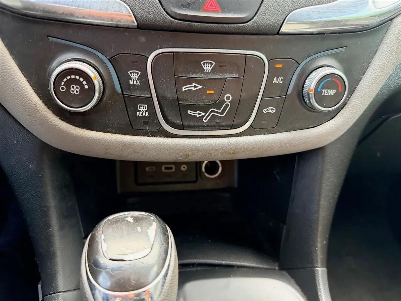 Chevrolet Equinox LS 2WD 2020