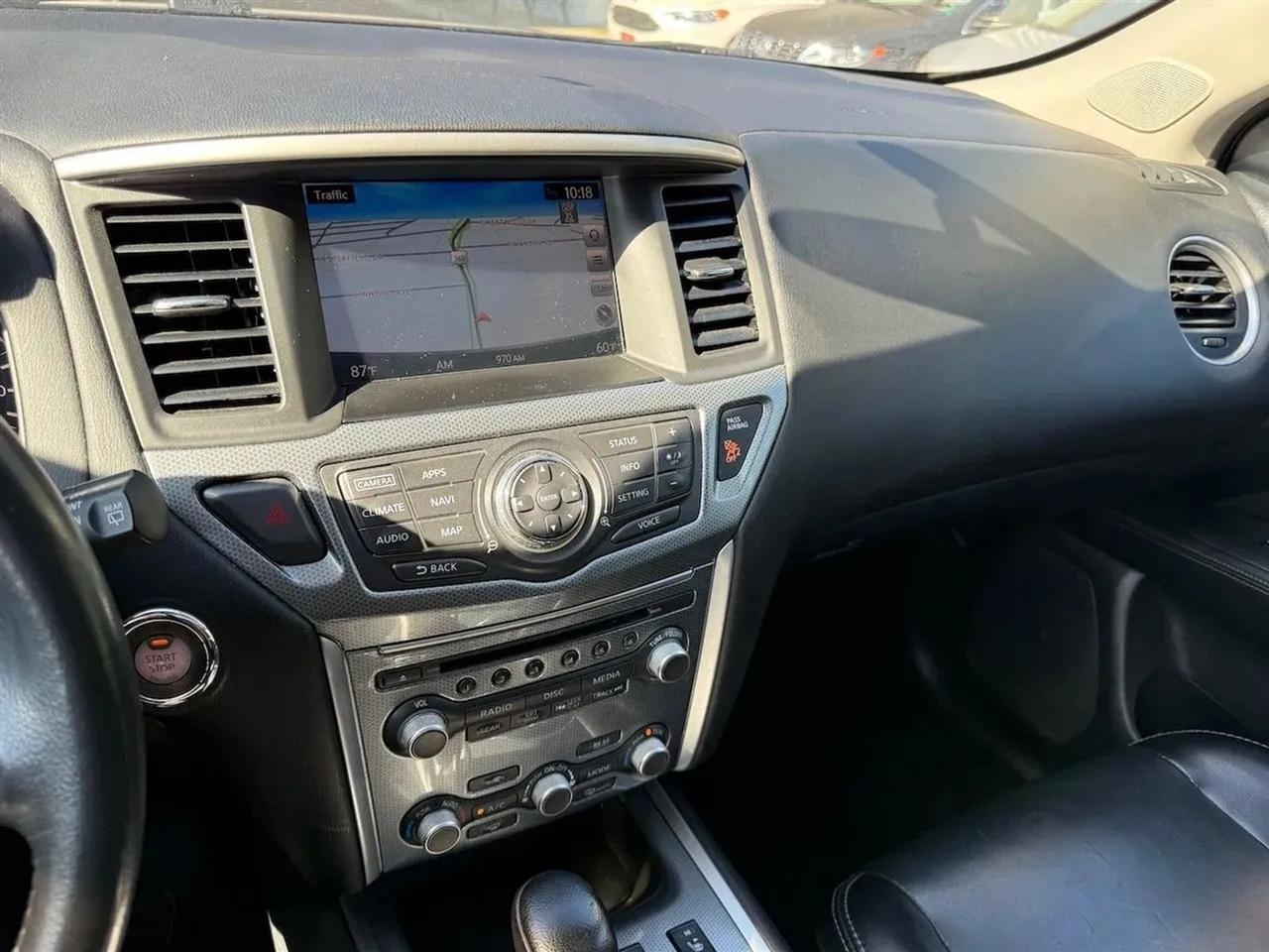 Nissan Pathfinder SL 4WD 2017