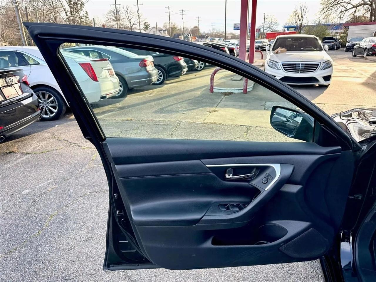 Nissan Altima 2.5 SR 2017