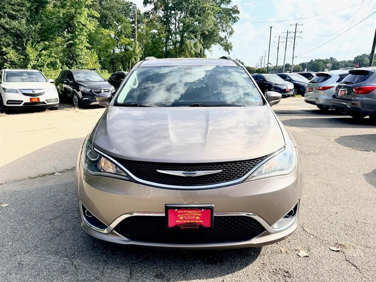 Chrysler Pacifica Touring-L 2017