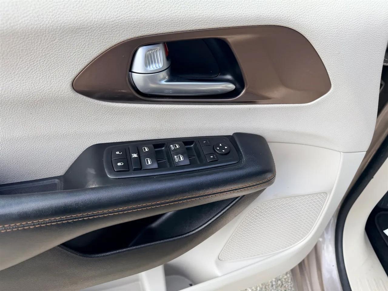 Chrysler Pacifica Touring-L 2017