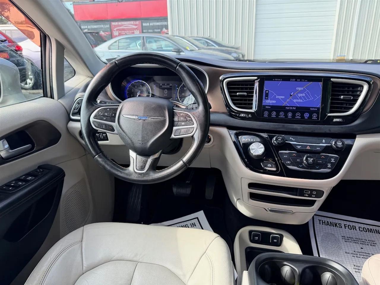 Chrysler Pacifica Touring-L 2017