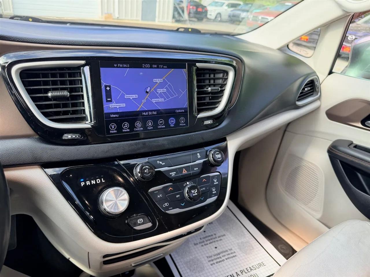 Chrysler Pacifica Touring-L 2017