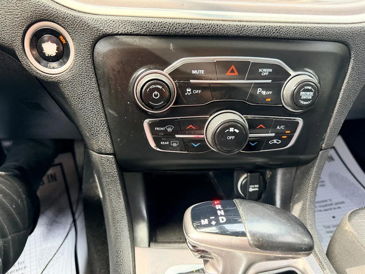 Dodge Charger SXT 2019