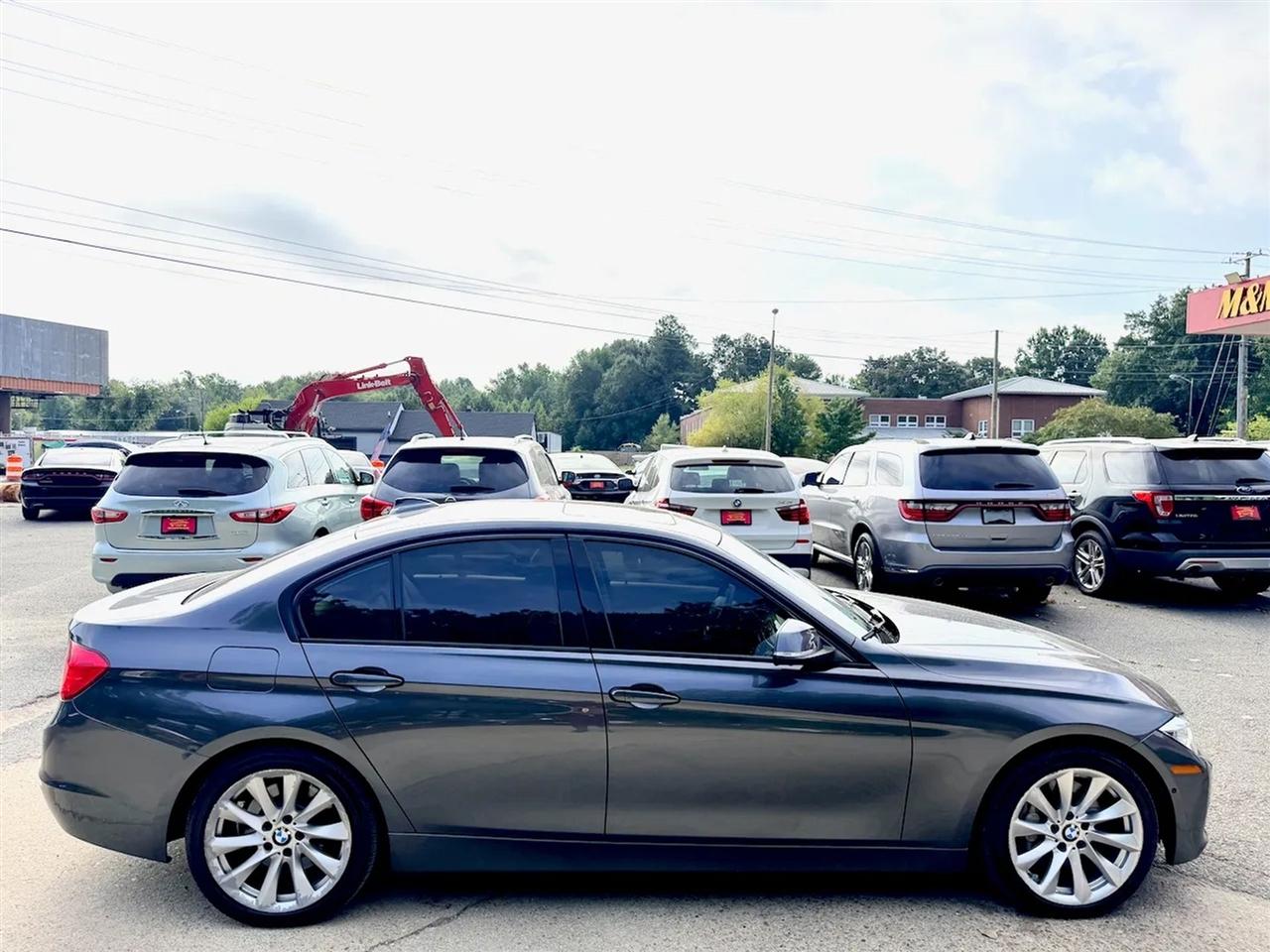 BMW 3-Series 335i xDrive Sedan 2013