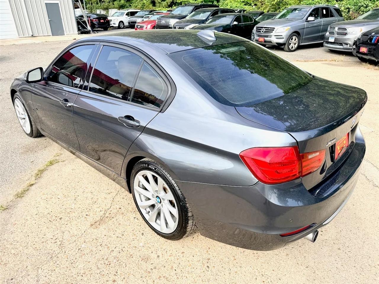 BMW 3-Series 335i xDrive Sedan 2013