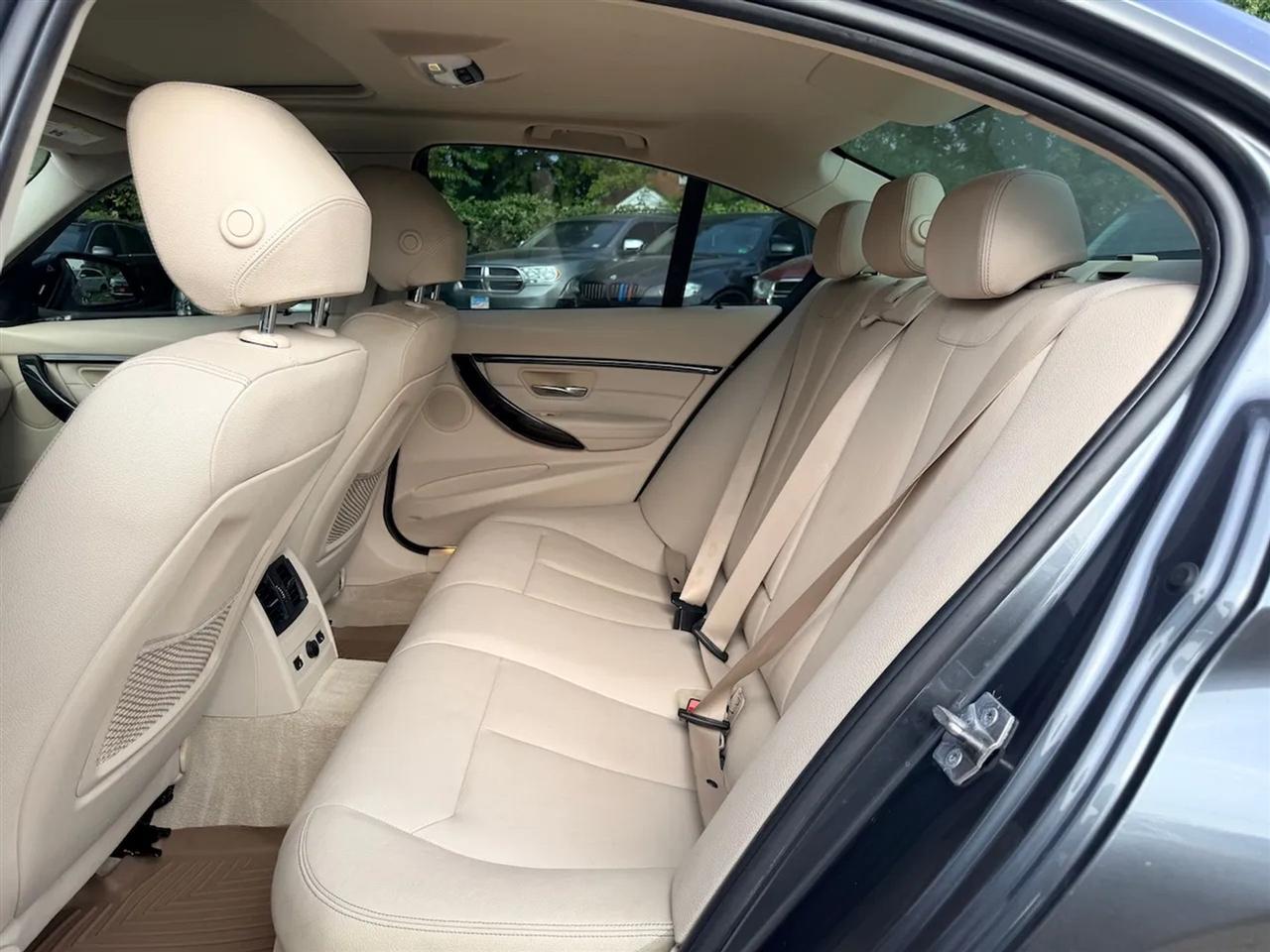 BMW 3-Series 335i xDrive Sedan 2013