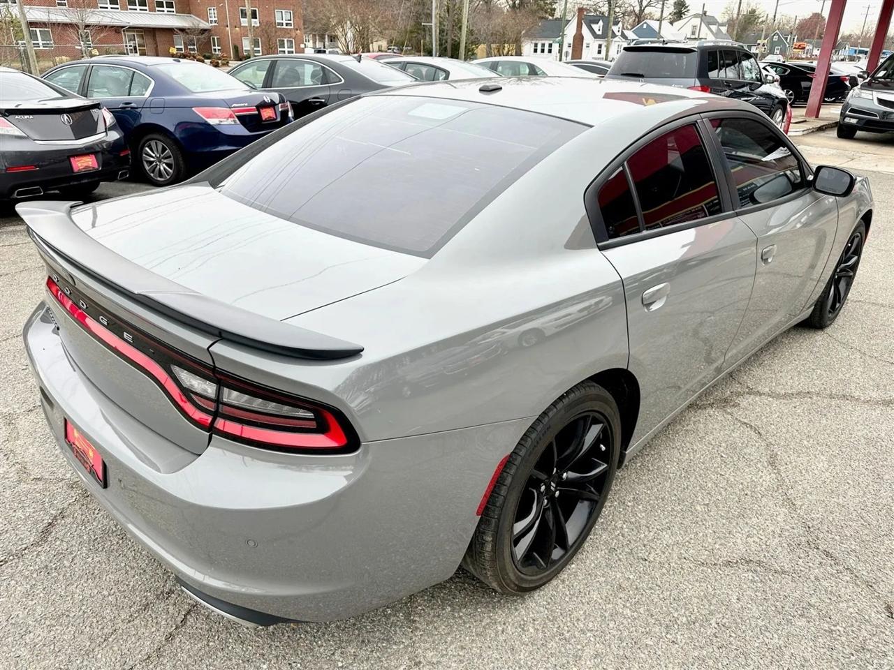 Dodge Charger SXT 2018