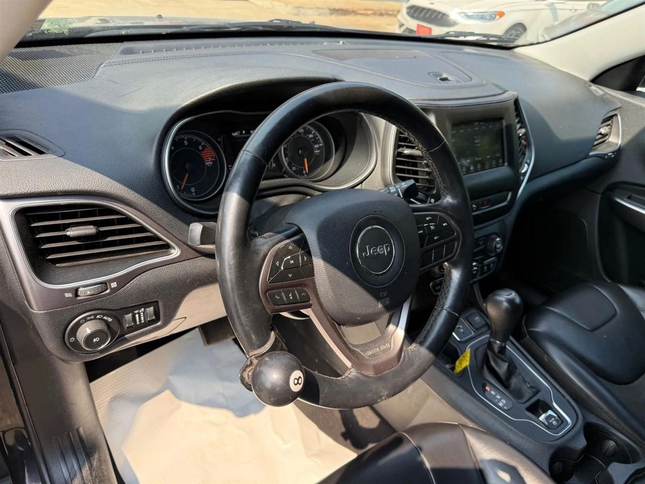 Jeep Cherokee Latitude Plus FWD 2019