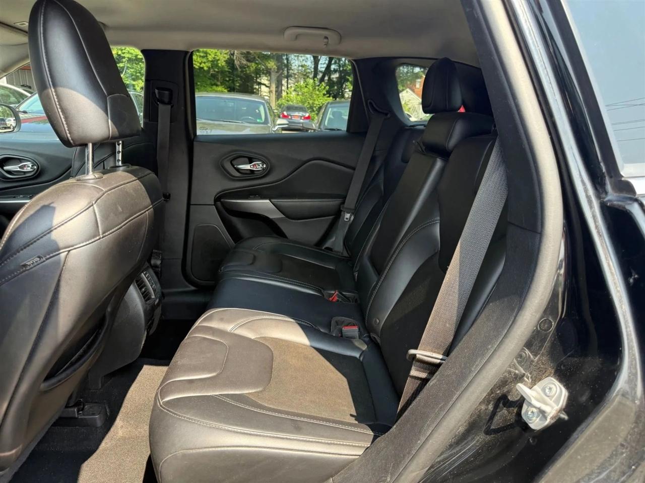 Jeep Cherokee Latitude Plus FWD 2019