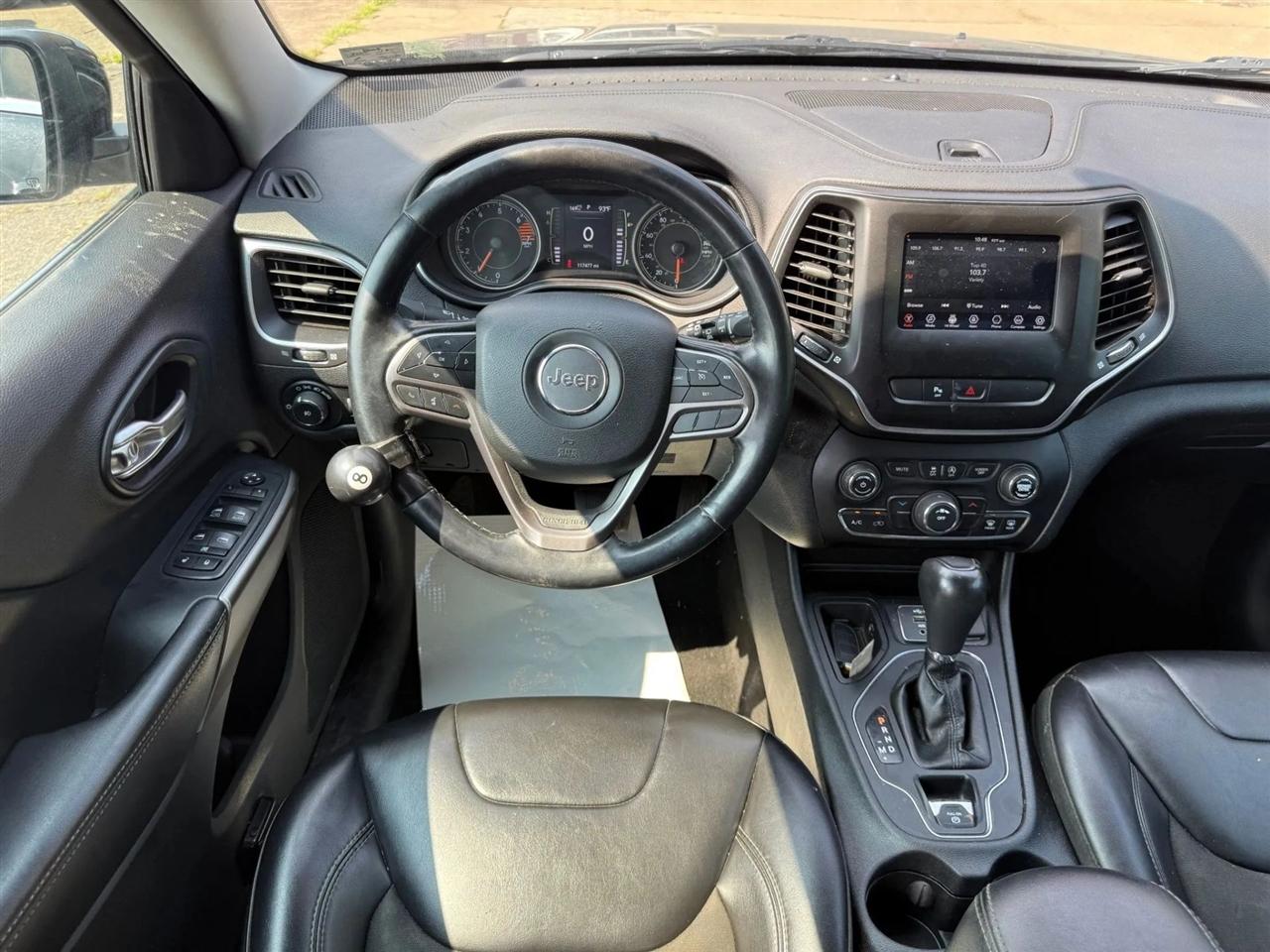 Jeep Cherokee Latitude Plus FWD 2019