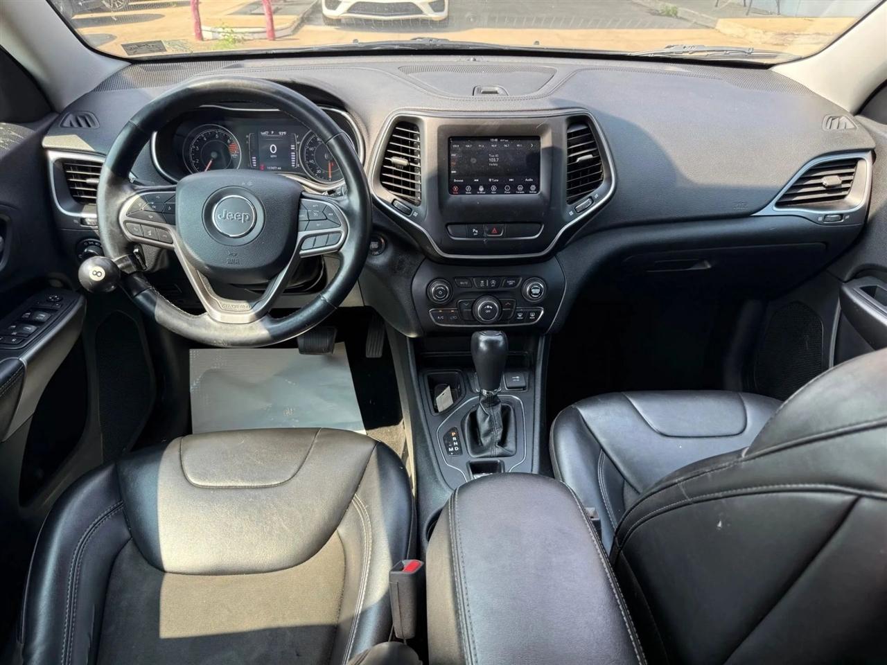 Jeep Cherokee Latitude Plus FWD 2019