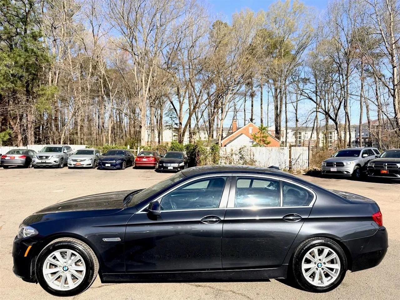BMW 5-Series 528i xDrive 2015