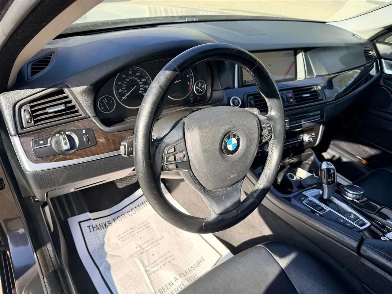BMW 5-Series 528i xDrive 2015