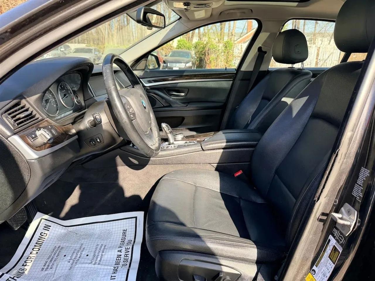 BMW 5-Series 528i xDrive 2015