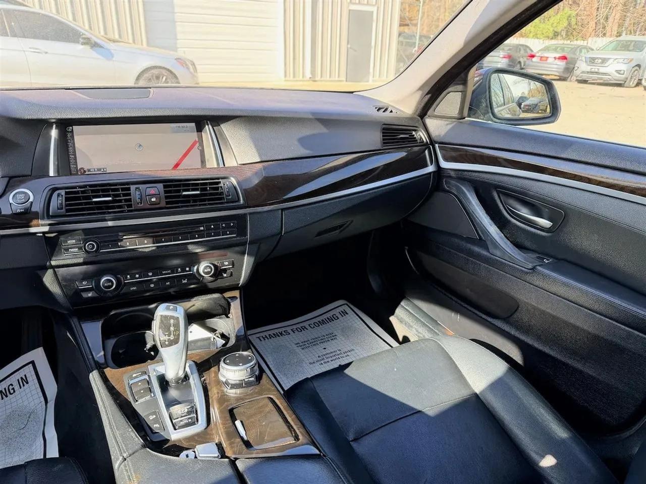 BMW 5-Series 528i xDrive 2015