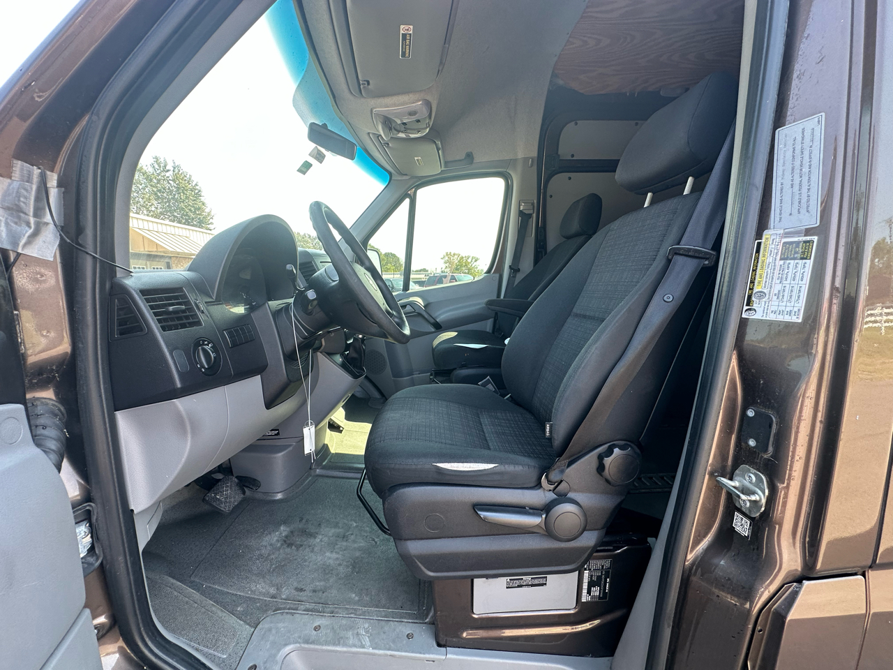 Mercedes-Benz Sprinter 2500 170-in. WB 2016