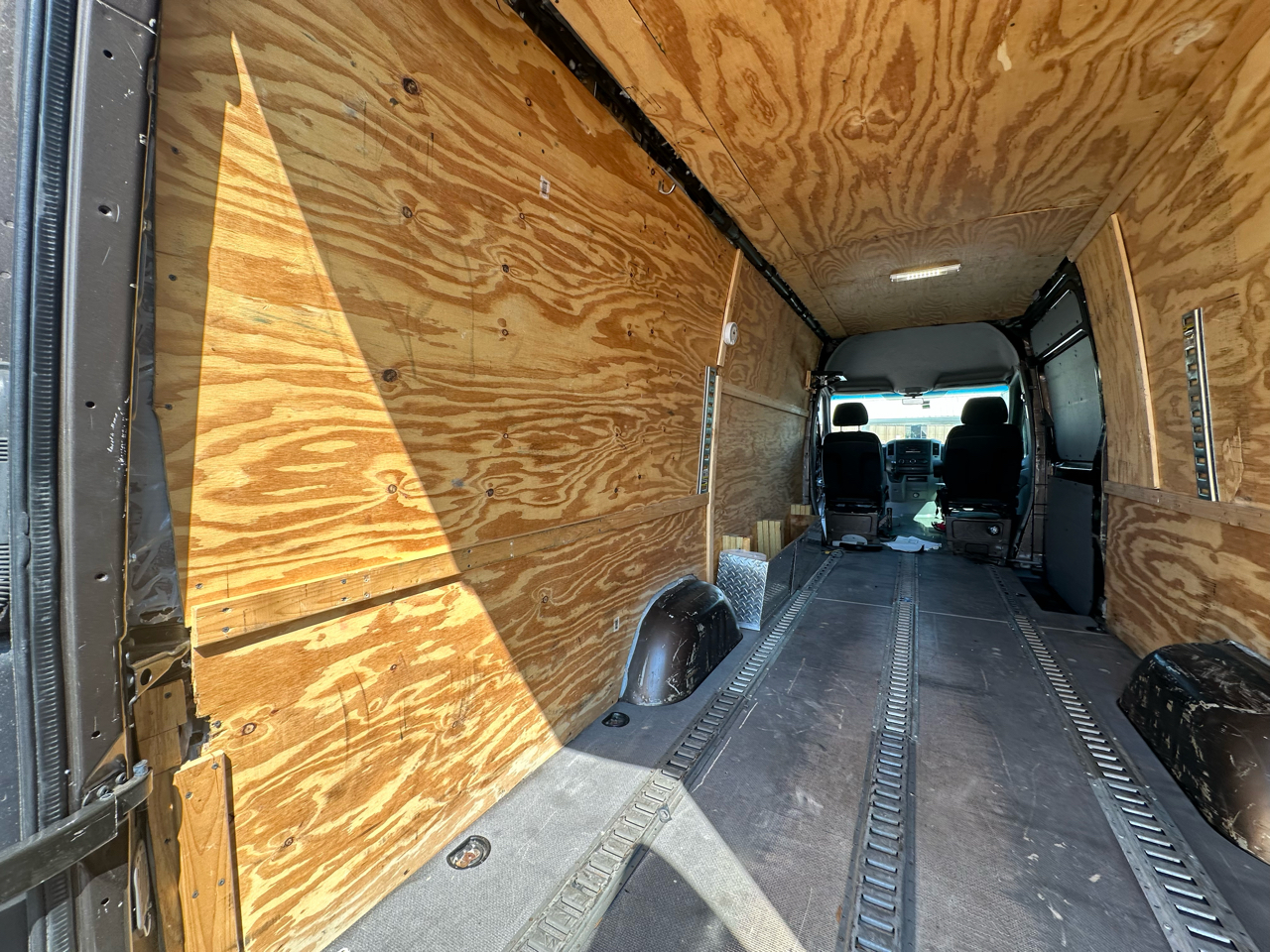 Mercedes-Benz Sprinter 2500 170-in. WB 2016