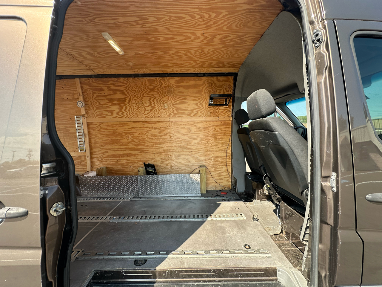 Mercedes-Benz Sprinter 2500 170-in. WB 2016