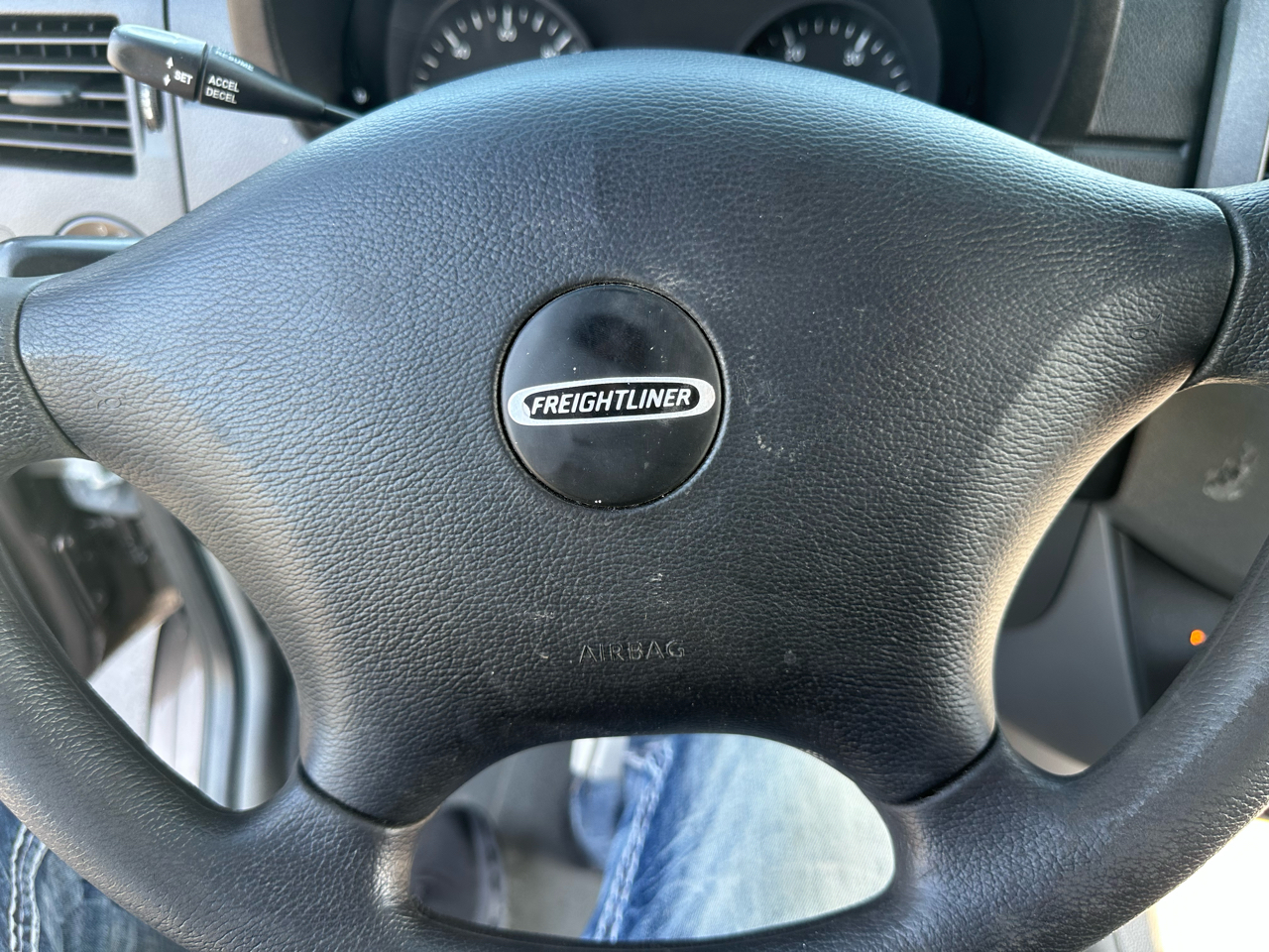 Mercedes-Benz Sprinter 2500 170-in. WB 2016