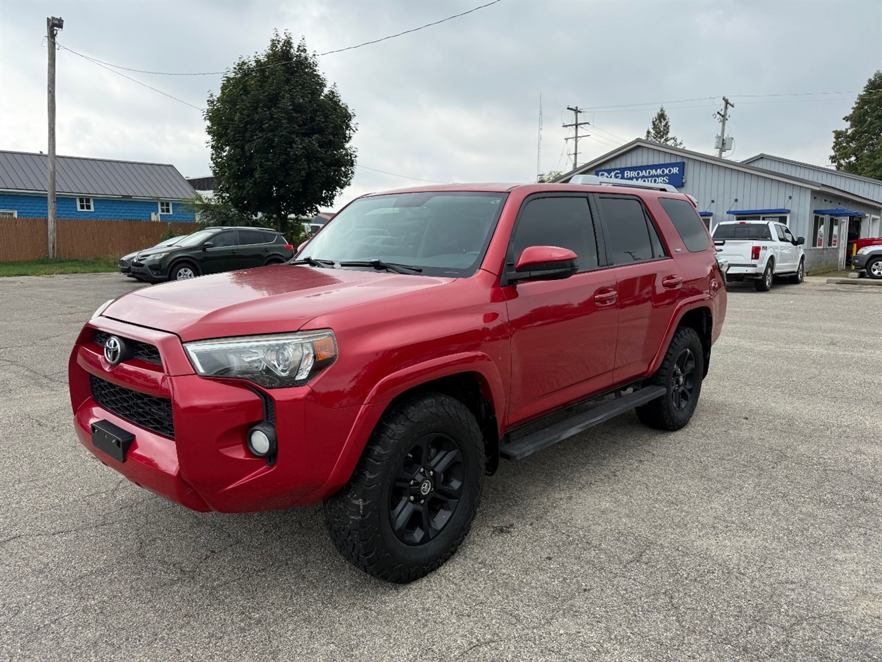 2017 Toyota 4Runner SR5 4WD photo 2