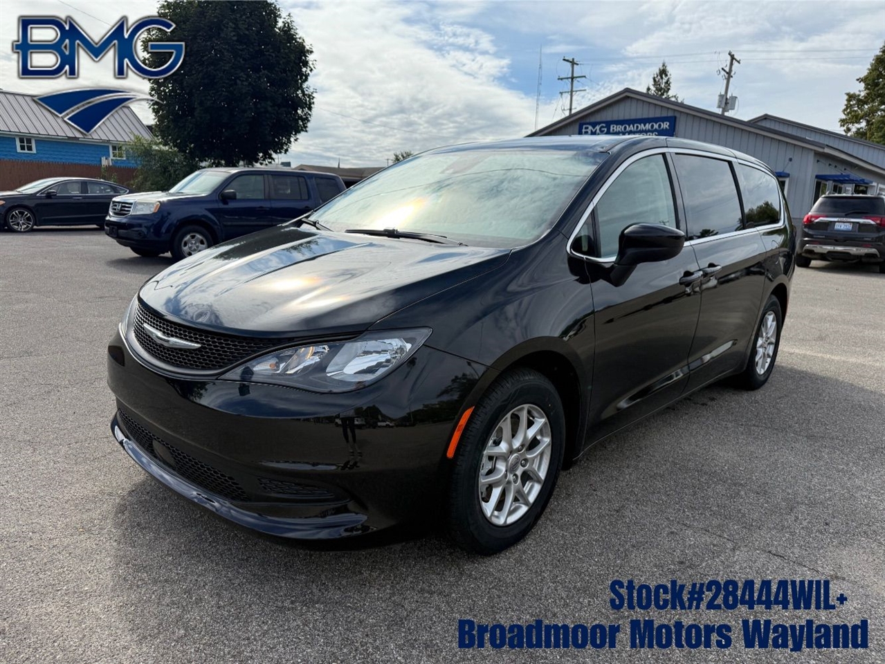 2023 Chrysler Voyager LX