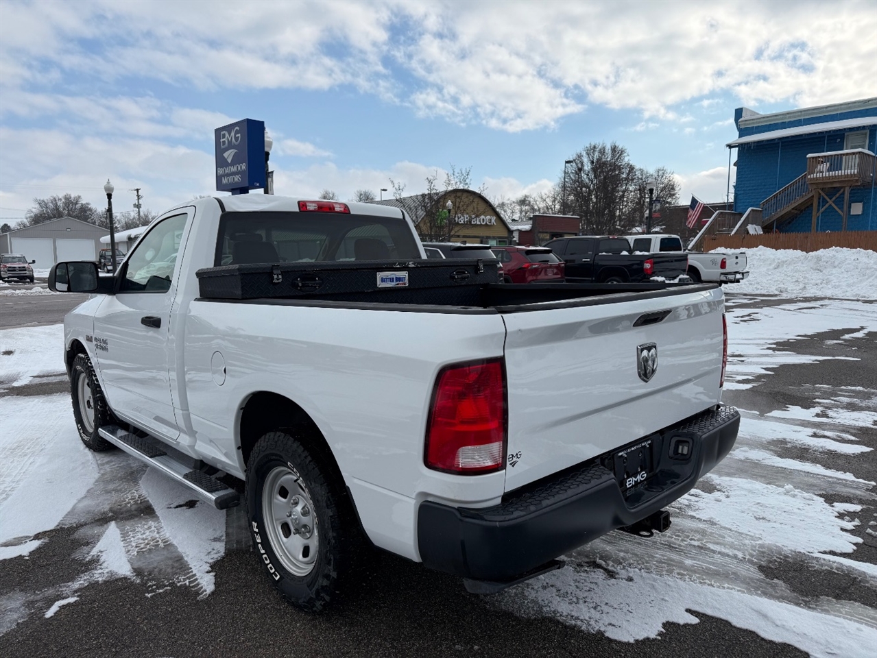 2015 Ram 1500 Tradesman photo 2