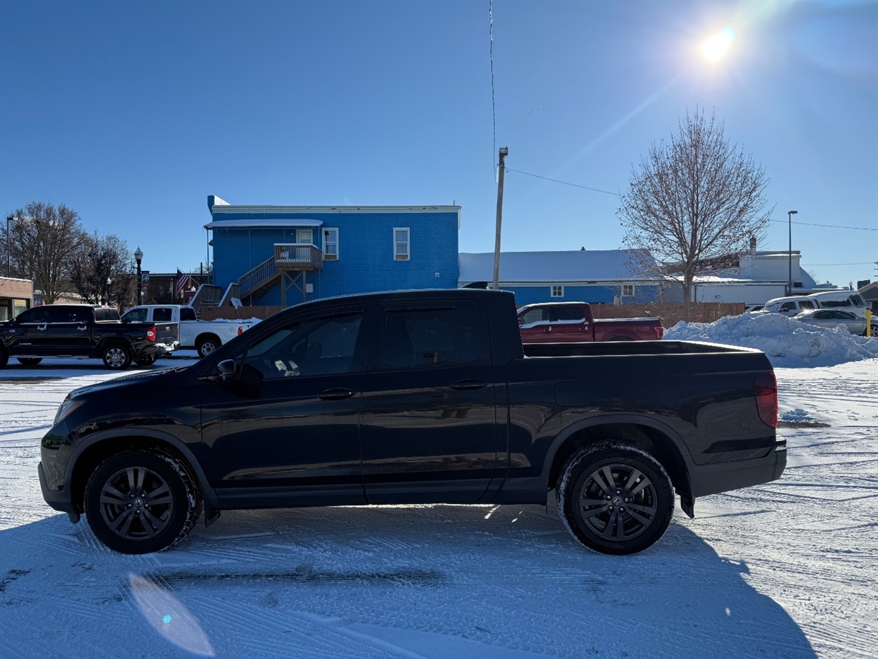2017 Honda Ridgeline Sport photo 2